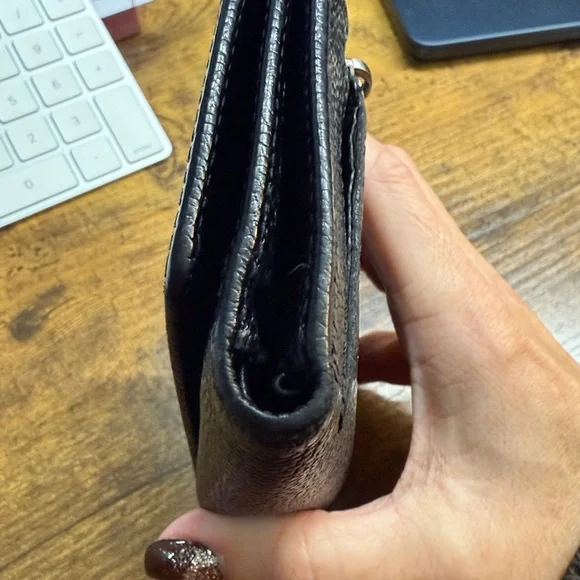 EUC - CHANEL CC Logo Caviar Leather Wallet with COA - Picture 7 of 14